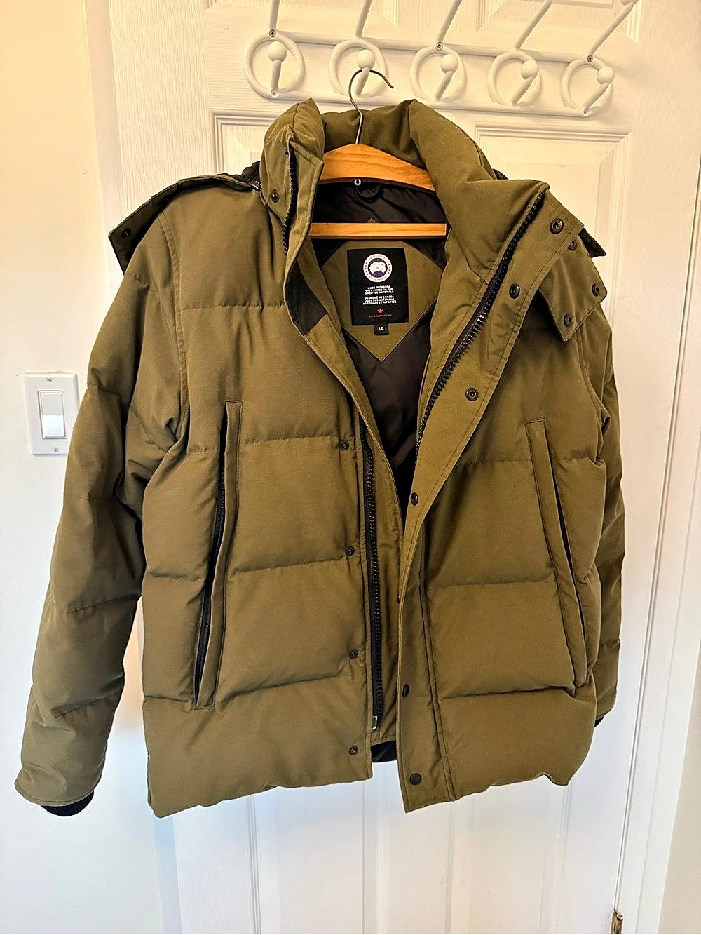Canada Goose Wyndham Parka Men's Puffer Jacket Green Large